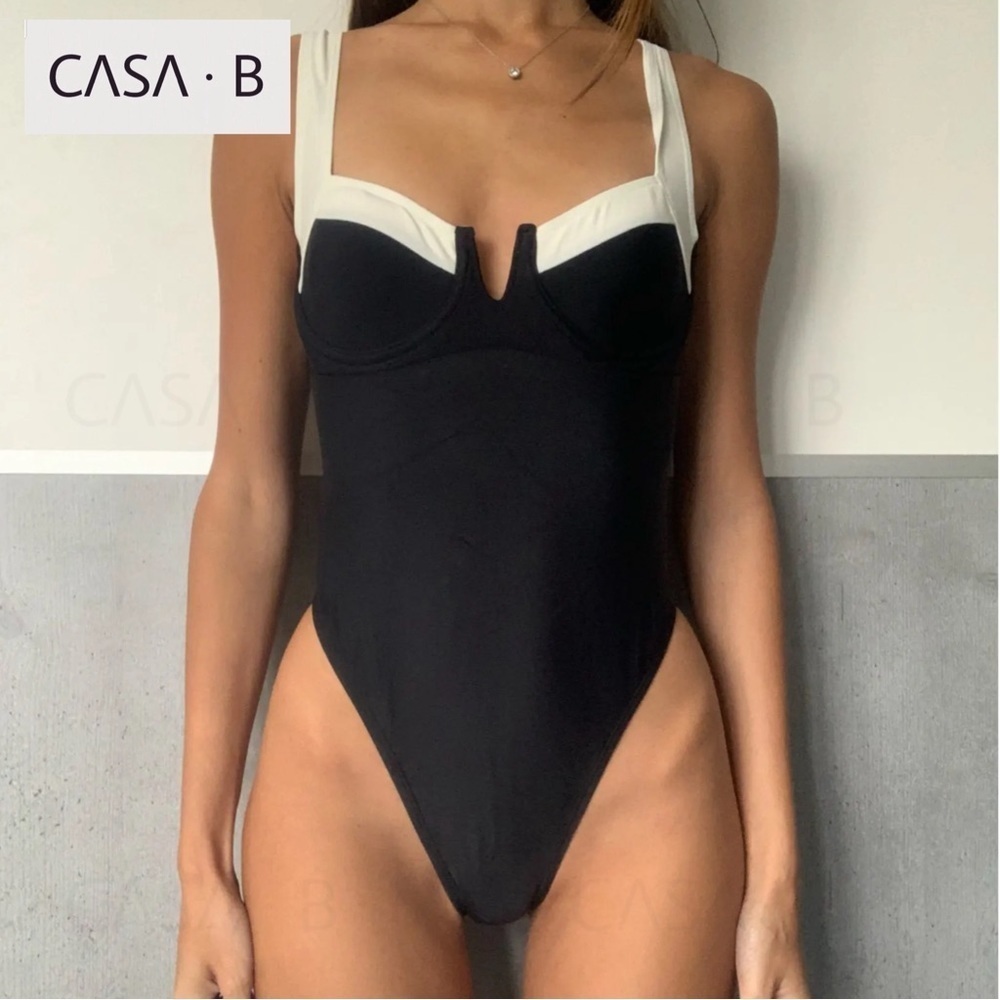 2/20💫to CASA B| Monaco One Piece Swimsuit in Ivory & Black - Picture 8 of 17